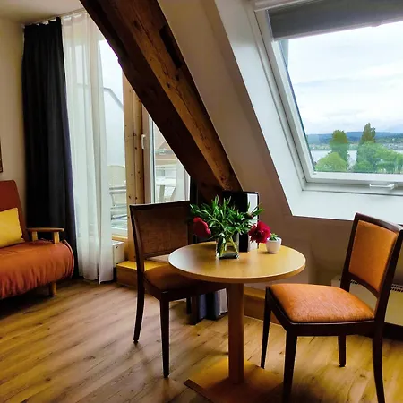 Gaestehaus Inselhof ゲストハウス 4*